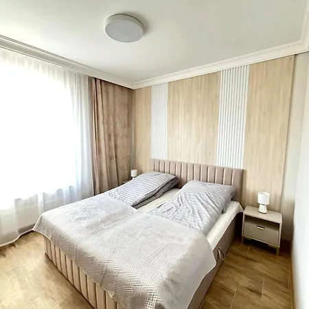Danhouse 5 *